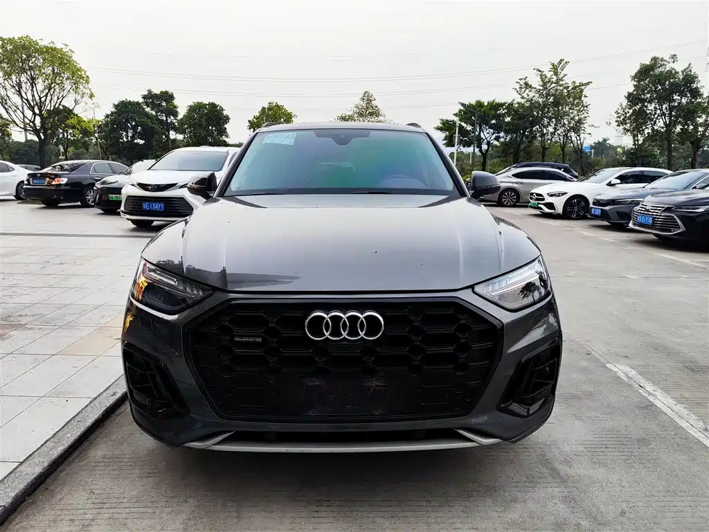 Audi Q5L — миниатюра 2