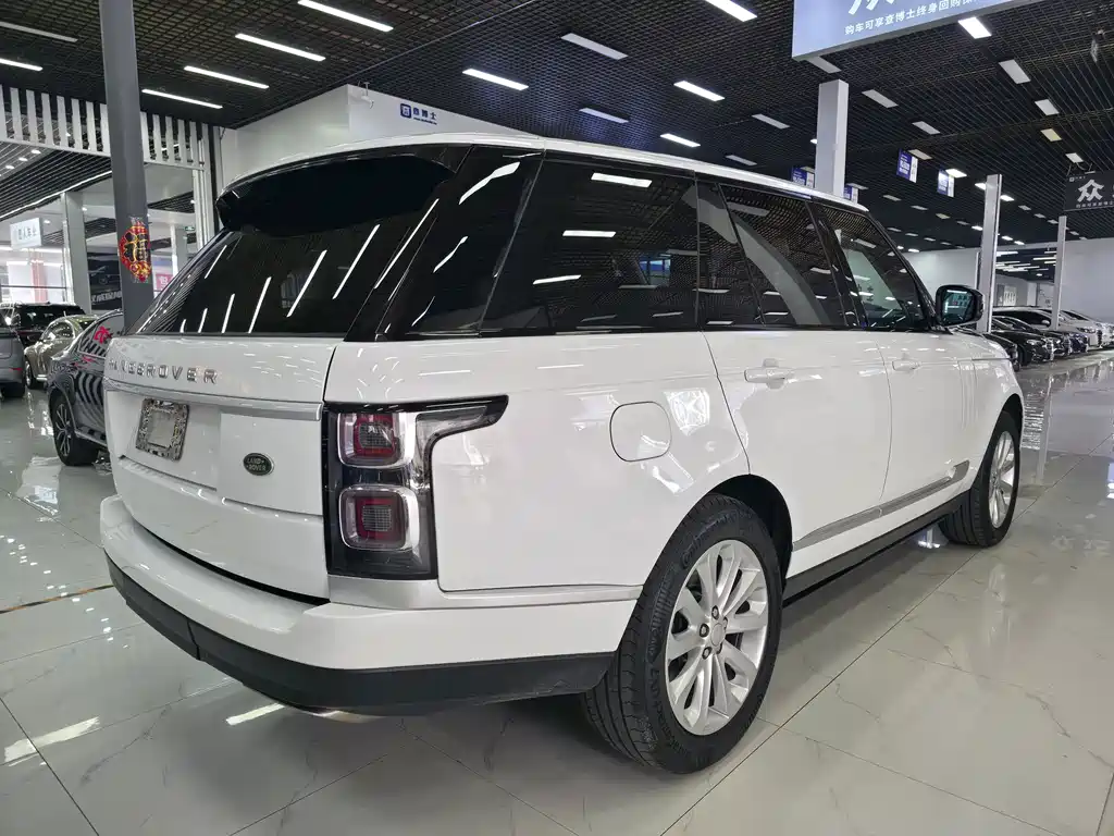 Land Rover Range Rover — миниатюра 9
