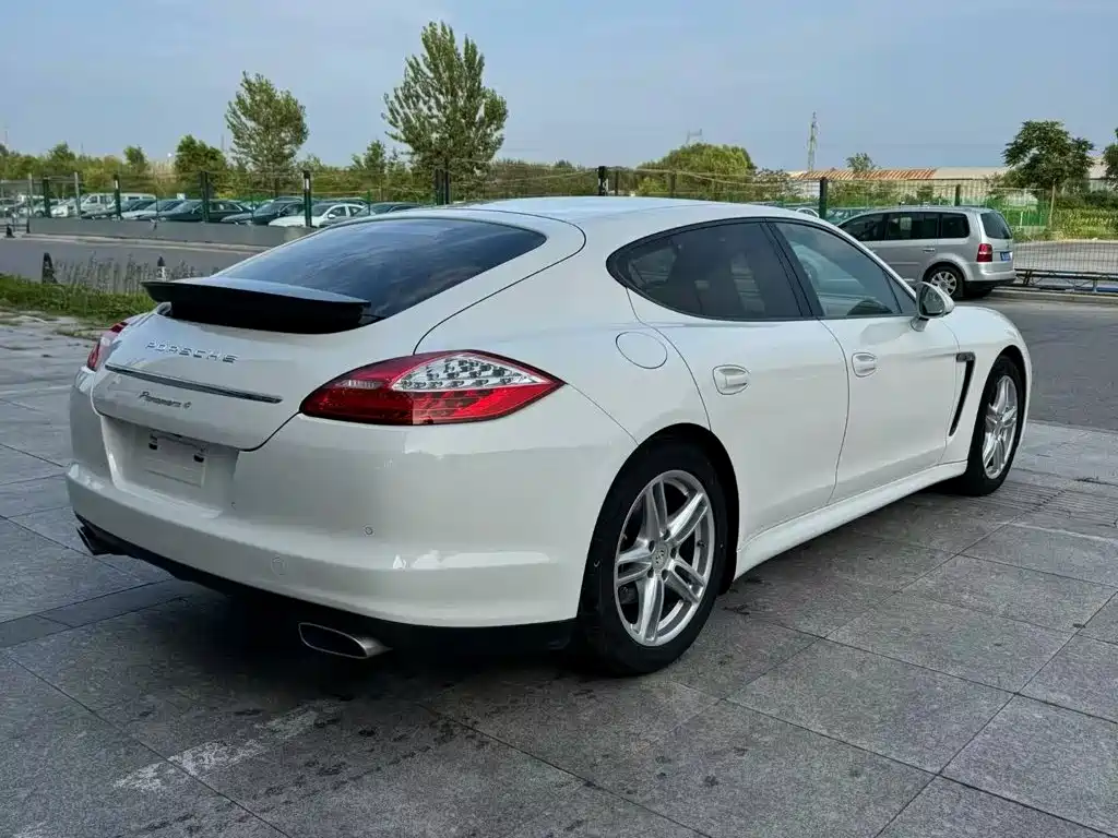 Porsche Panamera — миниатюра 4