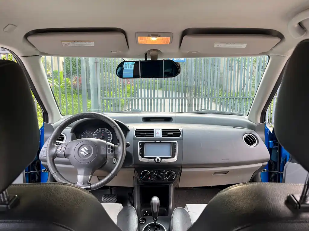 Suzuki Swift — миниатюра 12