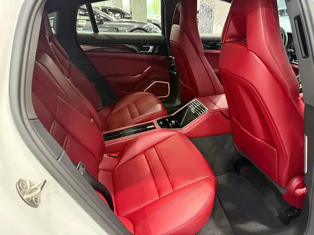 Porsche Panamera — миниатюра 12