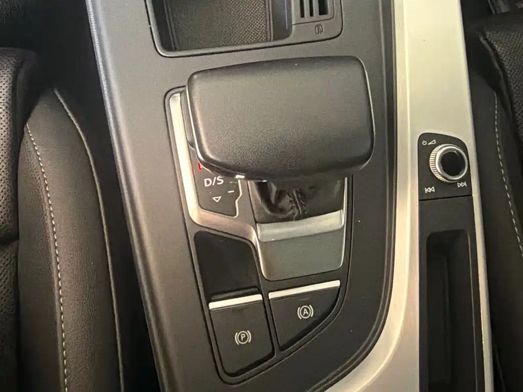 Audi A4L — миниатюра 16