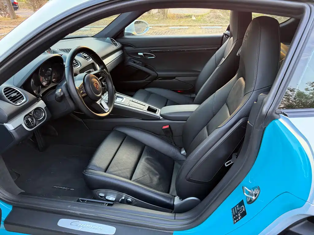 Porsche 718 2016 Cayman 2.0T