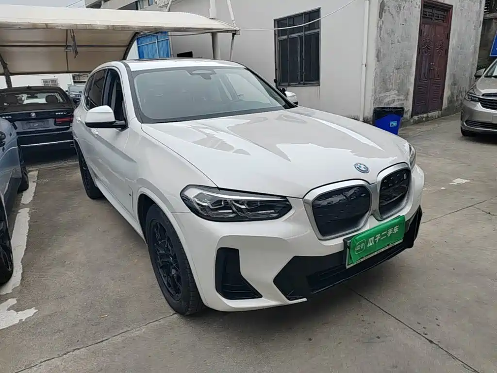 BMW iX3 — миниатюра 4