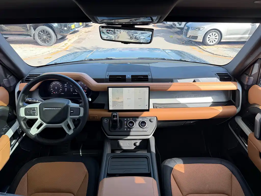 Land Rover Defender — миниатюра 7