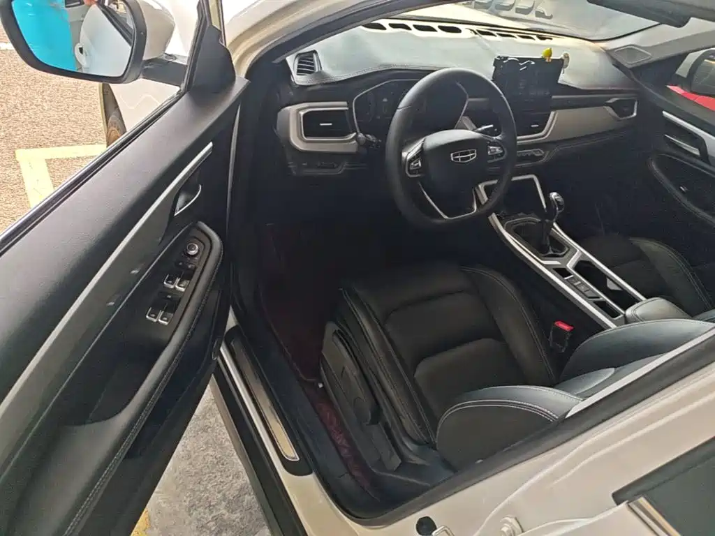 Geely Vision X6 — миниатюра 15