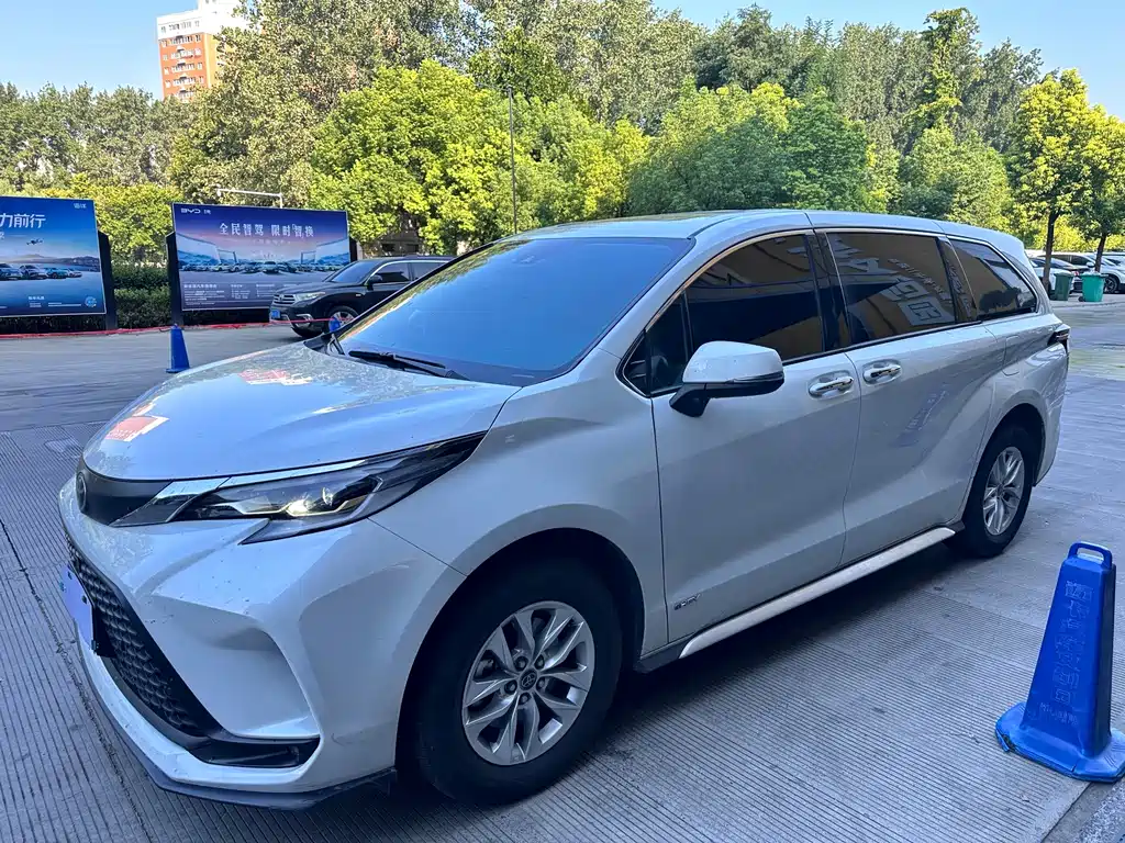 Toyota Granvia