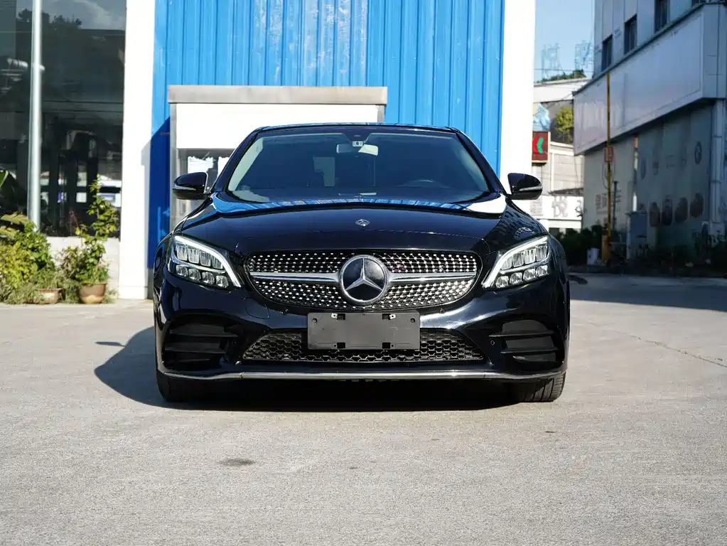 Mercedes-Benz C-Class — миниатюра 2