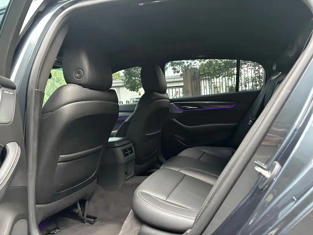Cadillac CT5 — миниатюра 17