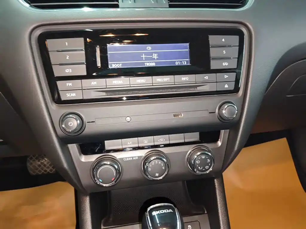 Skoda Octavia — миниатюра 13
