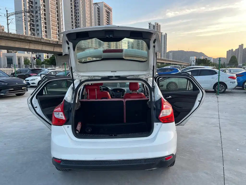 Ford Focus — миниатюра 13