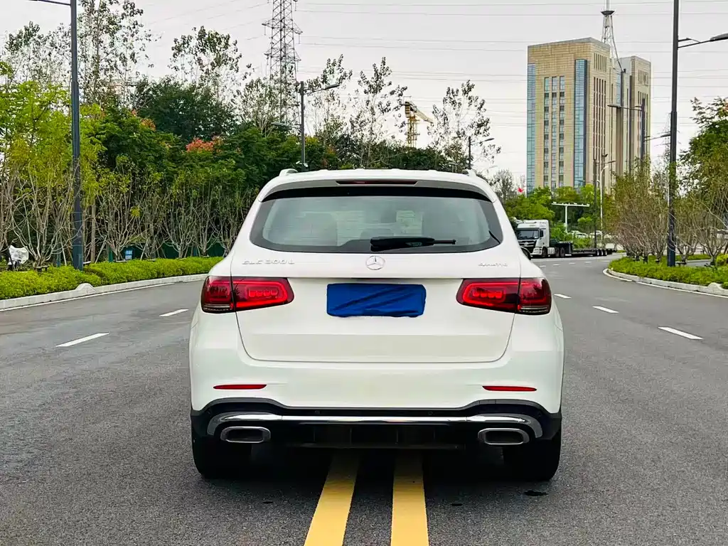 Mercedes-Benz GLC — миниатюра 8