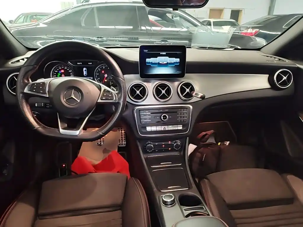Mercedes-Benz CLA (Import) — миниатюра 10
