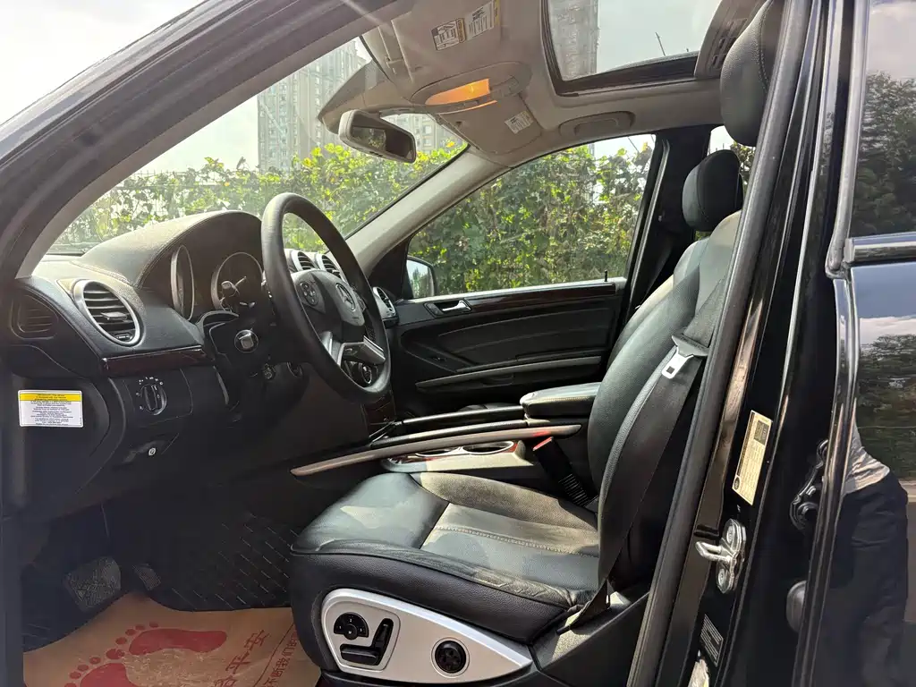 Mercedes-Benz GL-Class — миниатюра 7