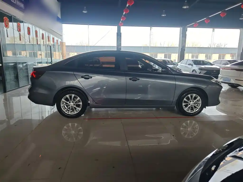 Roewe i5 2023 1.5L MT