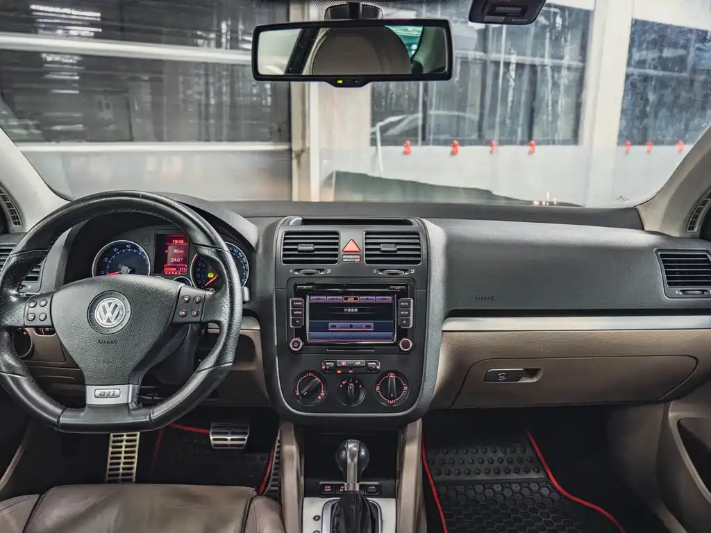 Volkswagen Golf (Import) — миниатюра 8