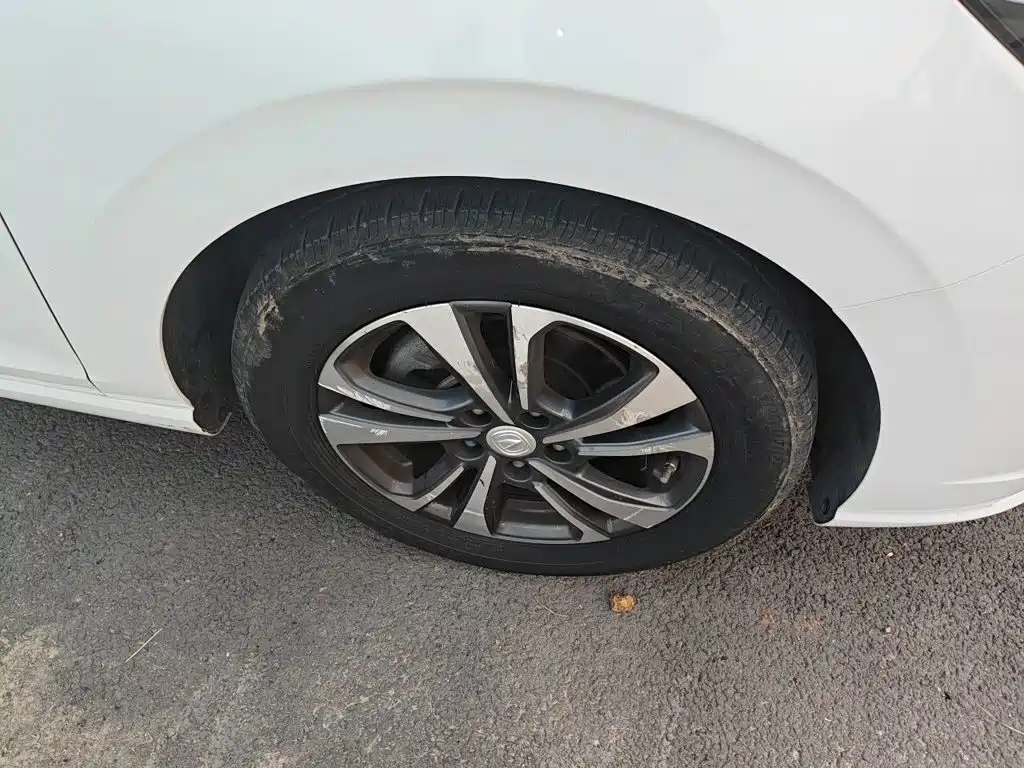 Changan Eado — миниатюра 8