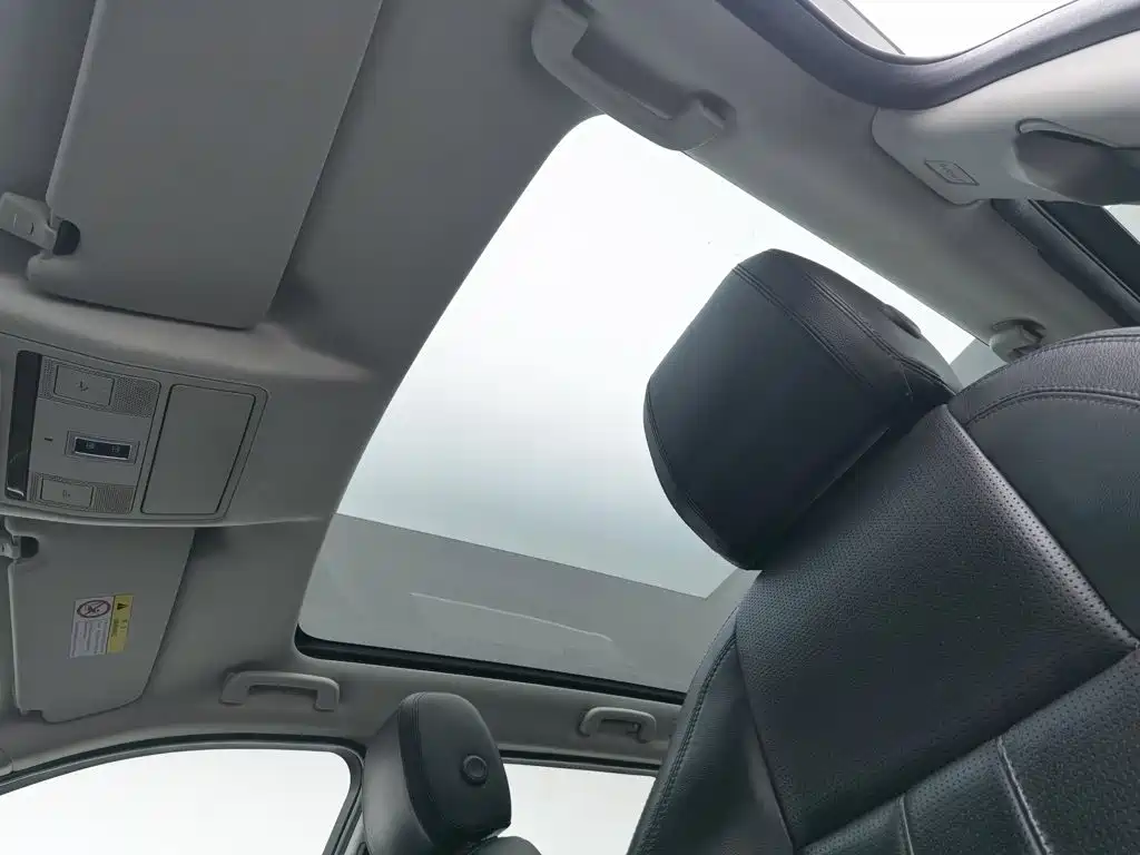 Land Rover Discovery Sport — миниатюра 14