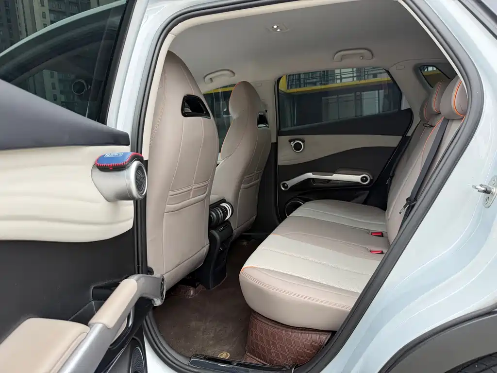 BYD Yuan Plus — миниатюра 8