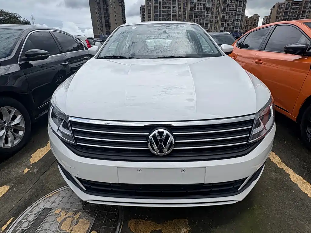 Volkswagen Lavida — миниатюра 2