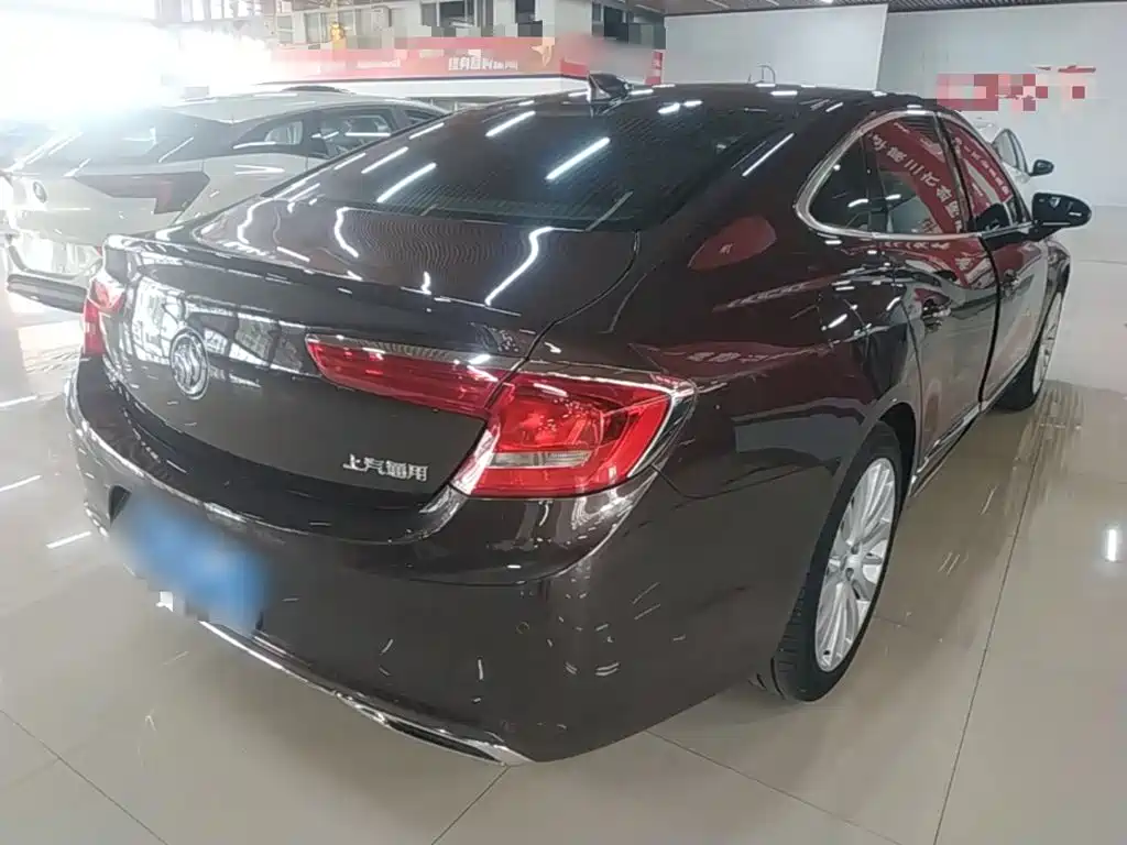 Buick LaCrosse — миниатюра 7