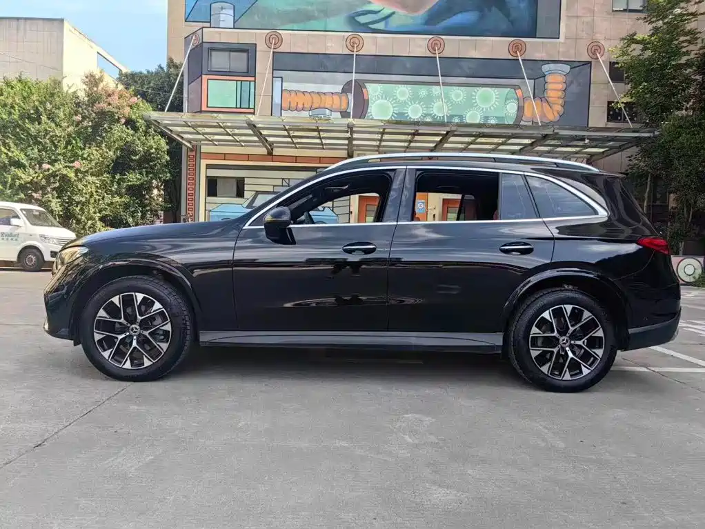 Mercedes-Benz GLC — миниатюра 15