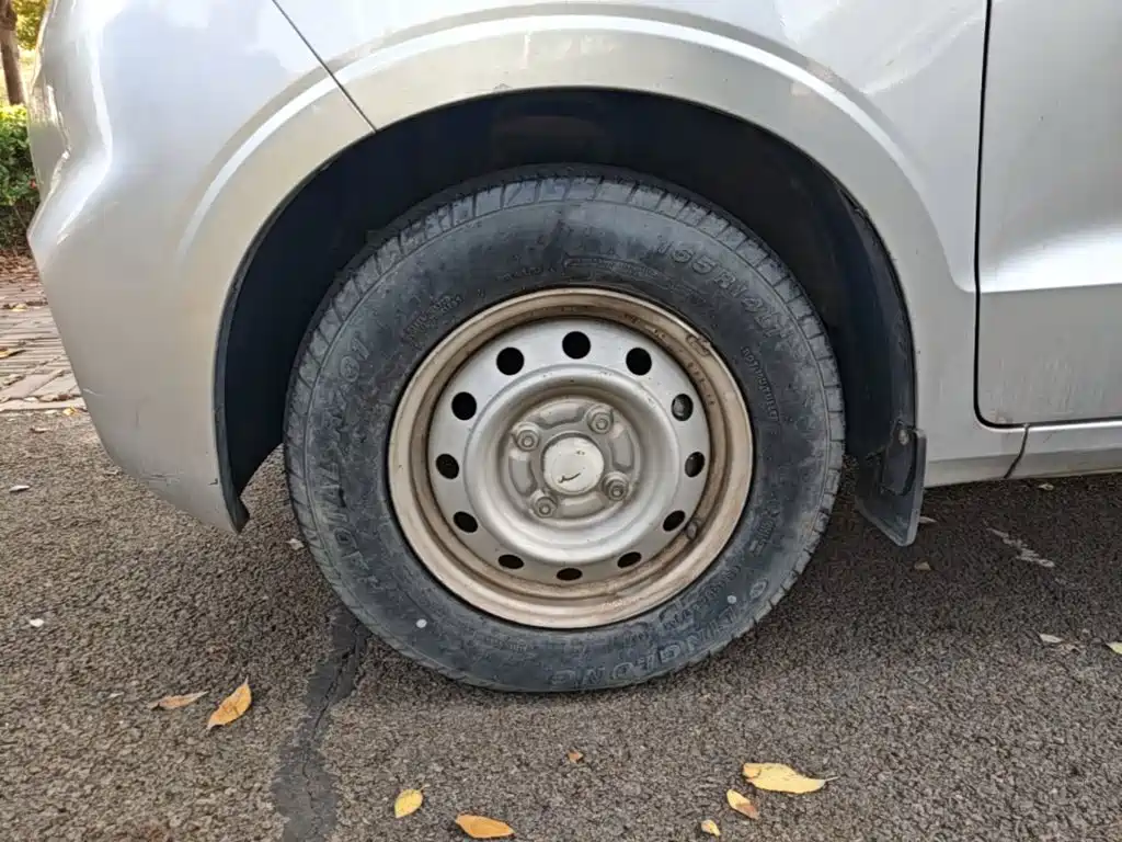 Wuling Hongguang V — миниатюра 23