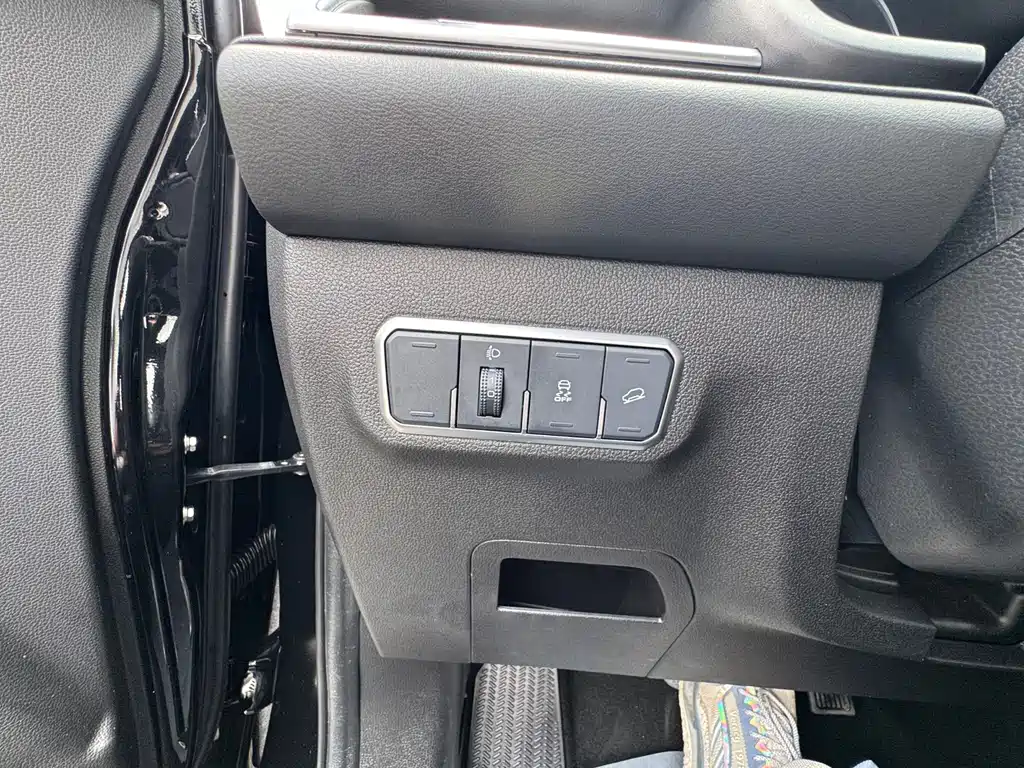 Haval M6 — миниатюра 16