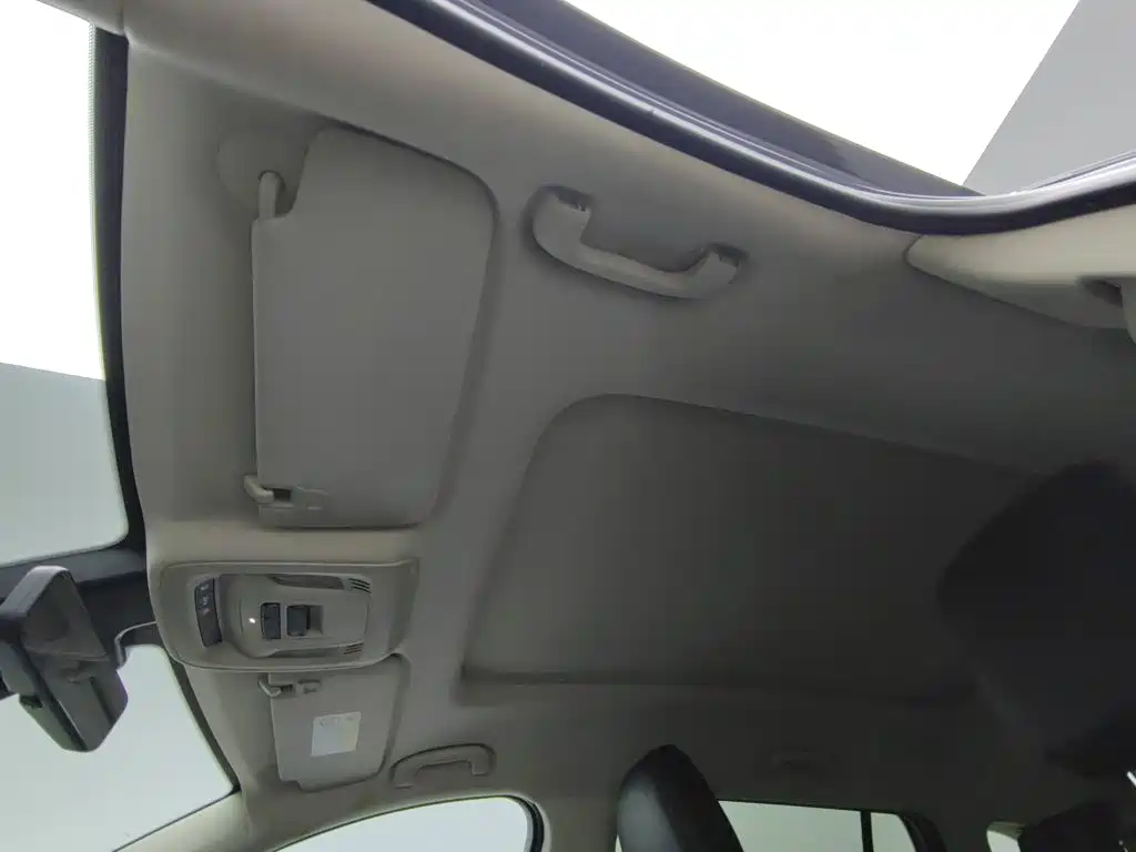 Buick Envision Plus — миниатюра 14