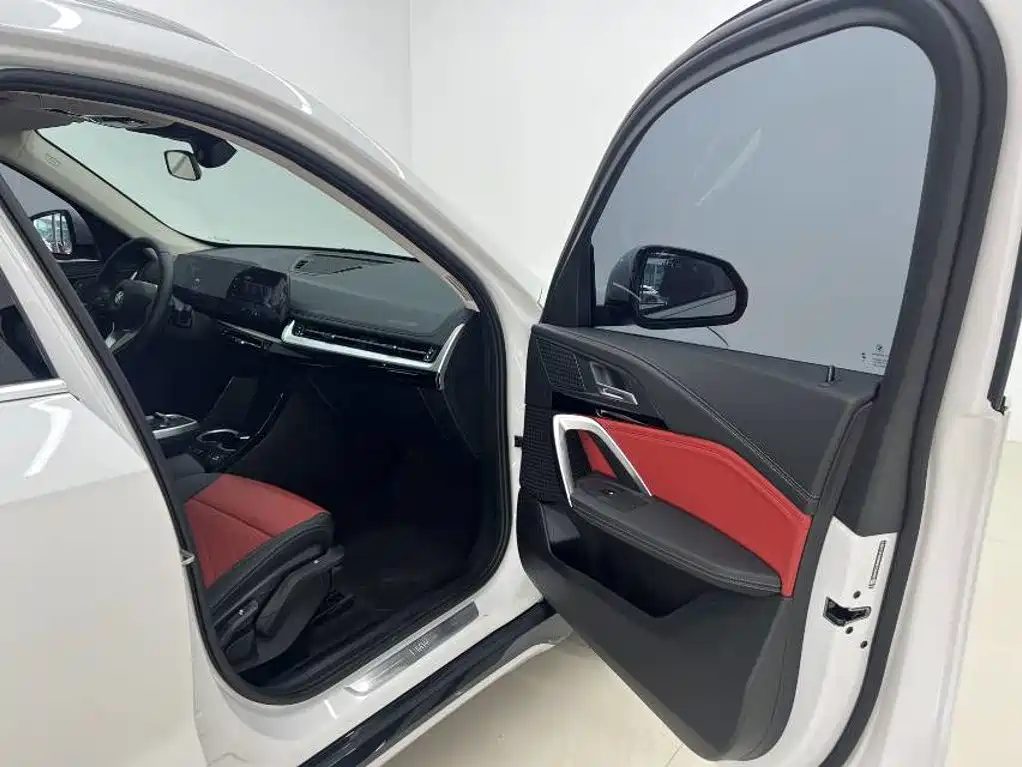 BMW X1 — миниатюра 13