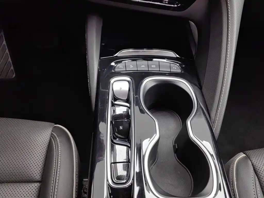 Buick Envision Plus — миниатюра 13