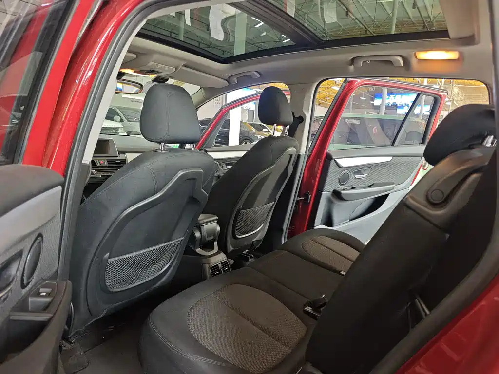 BMW 2 Series Gran Tourer — миниатюра 9