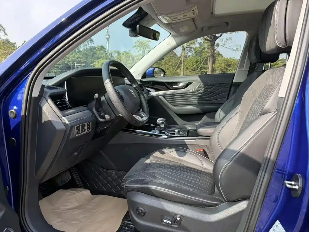 Hongqi HS5 2022 2.0T