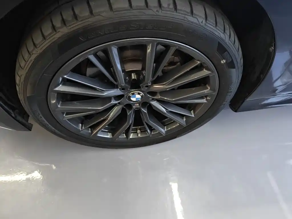 BMW 3 Series — миниатюра 23