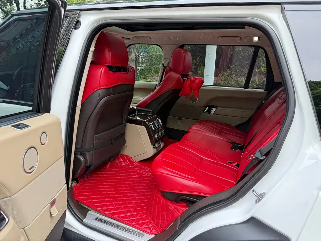 Land Rover Range Rover — миниатюра 12