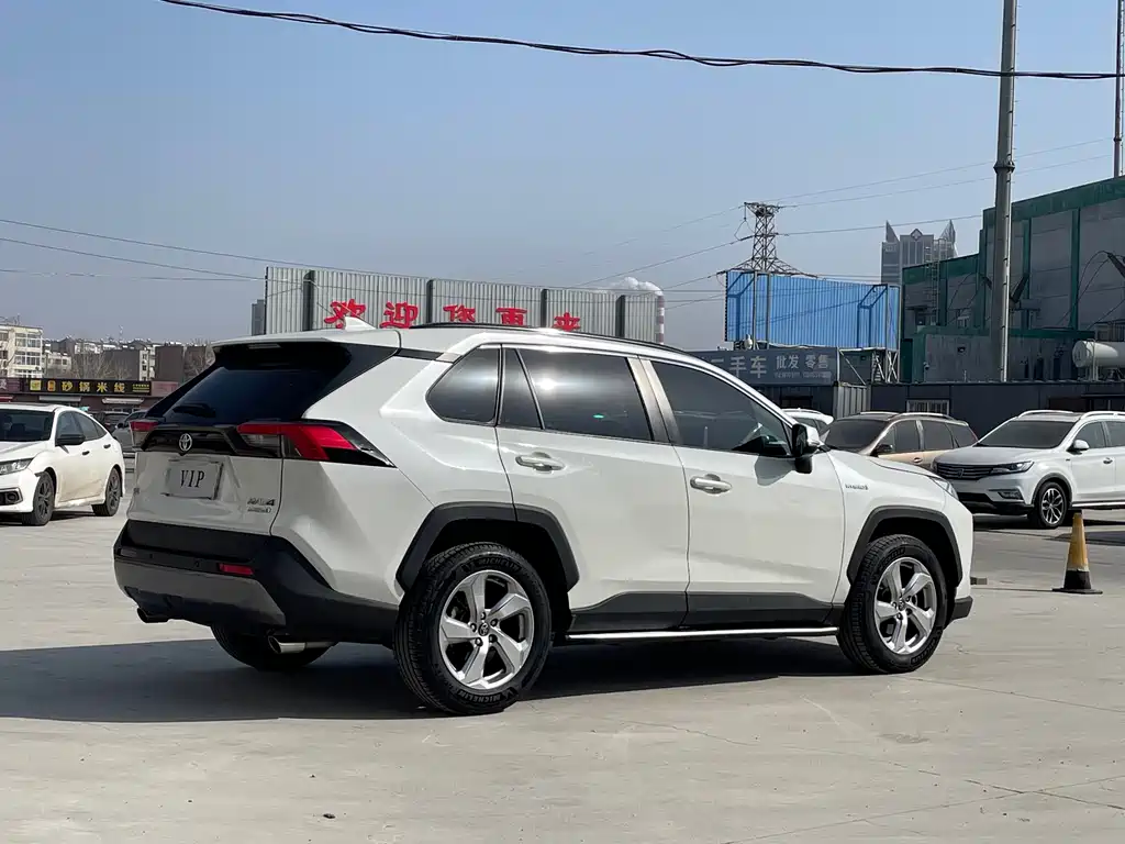 TOYOTA RAV4 RONGFANG