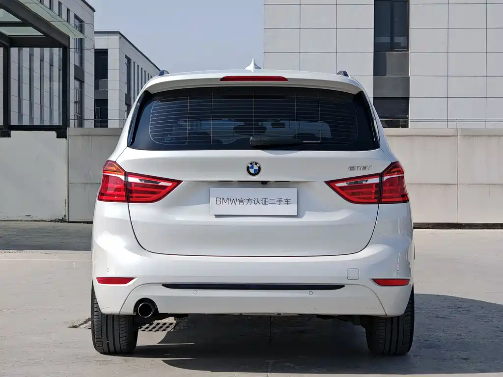 BMW 2 SERIES MULTIFUNCTIONAL STATION WAGON