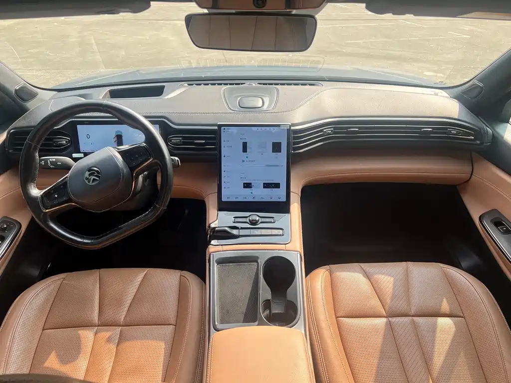 NIO ES8 — миниатюра 4
