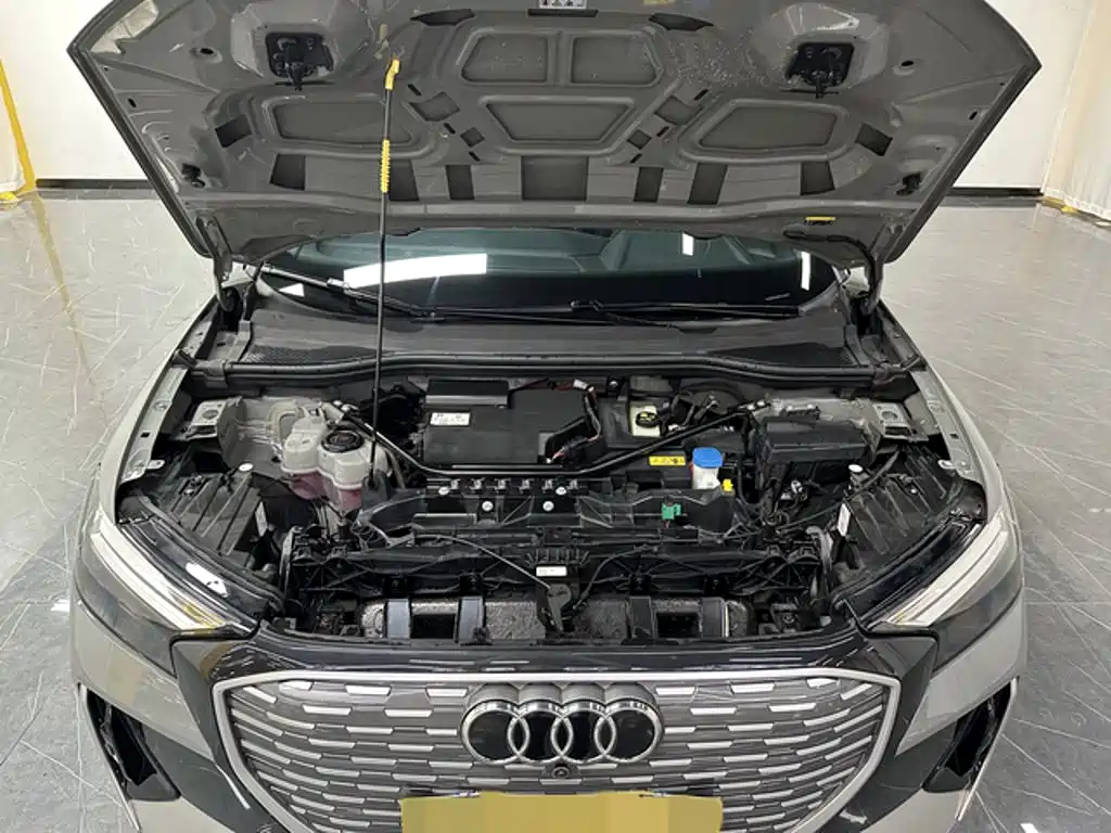 Audi Q4 e-tron — миниатюра 19