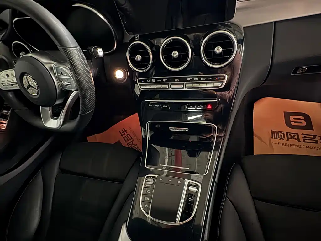 Mercedes-Benz C-Class — миниатюра 8