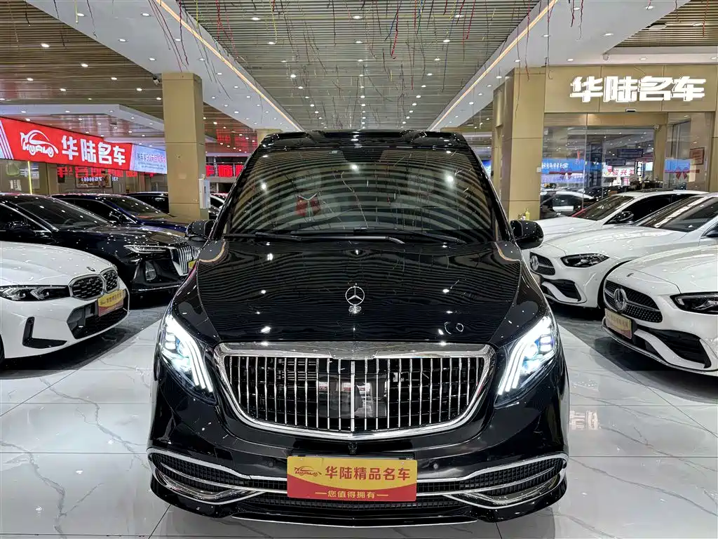 Mercedes-Benz Vito 2021 2.0T Elite 7 мест