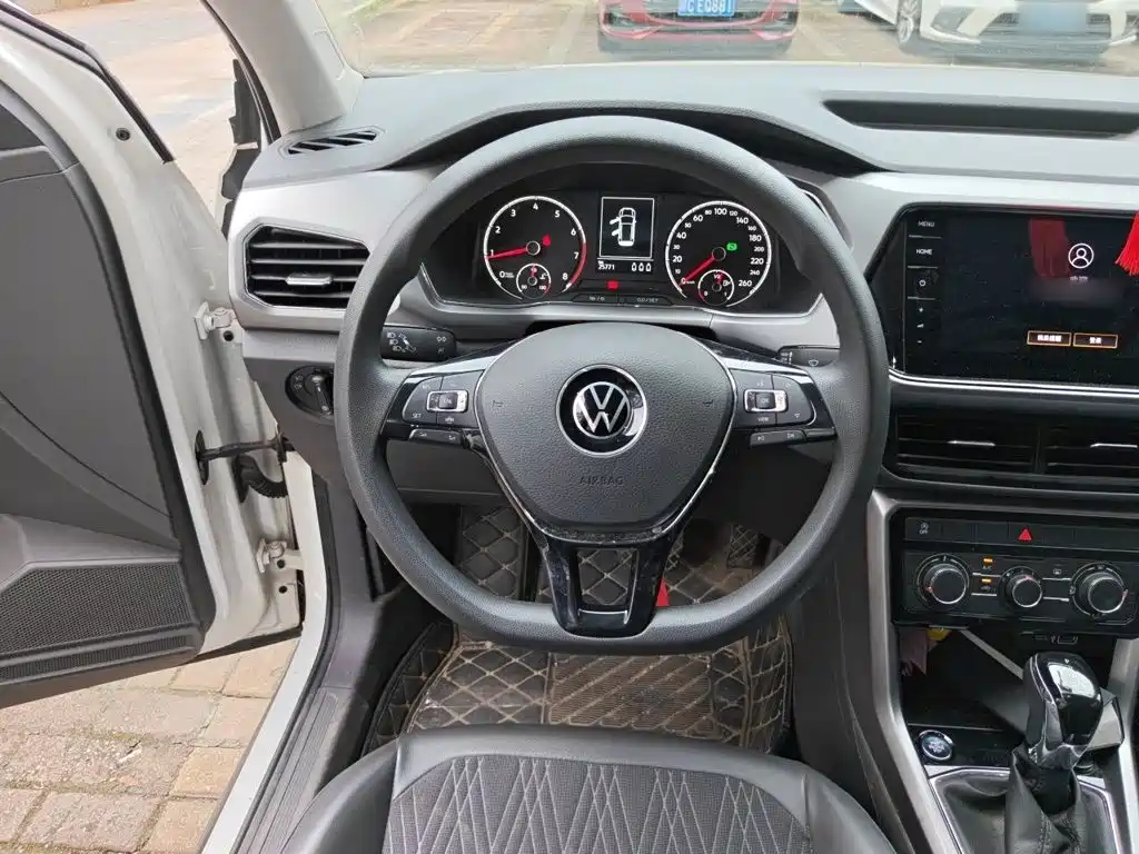 Volkswagen T-Cross — миниатюра 11