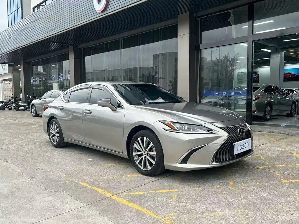 Lexus ES — миниатюра 3