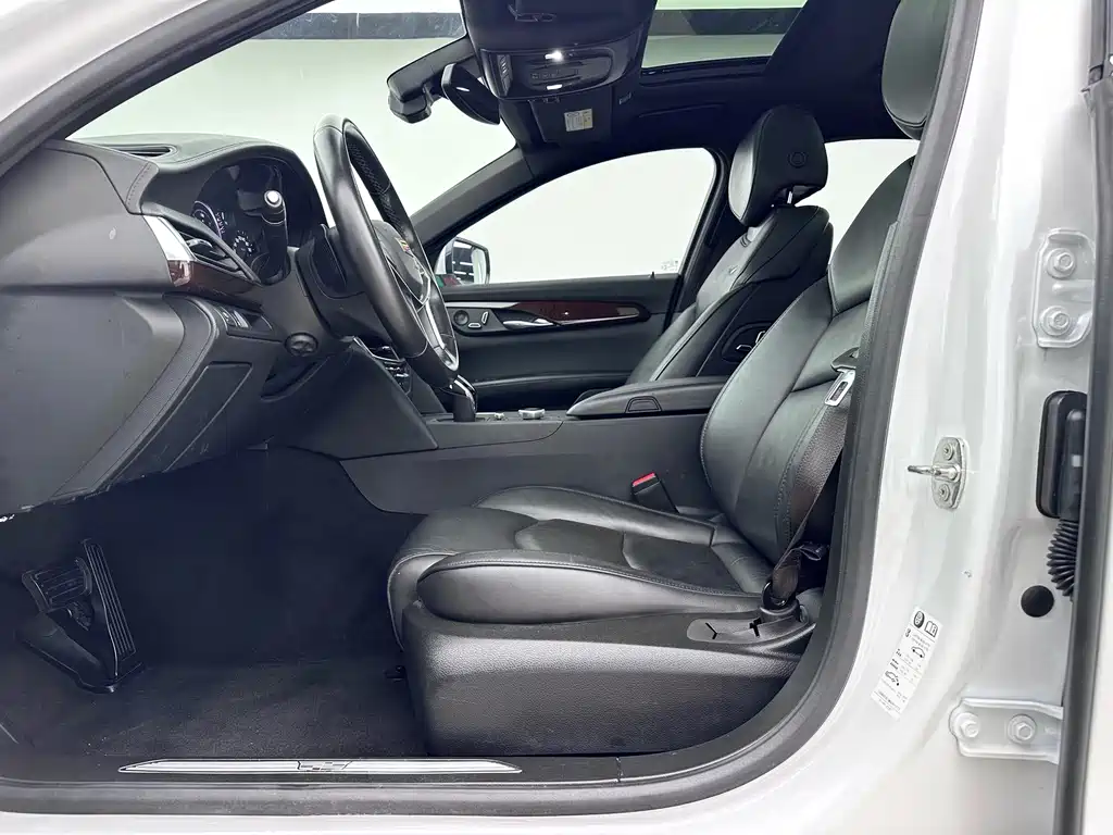 Cadillac CT6 — миниатюра 3