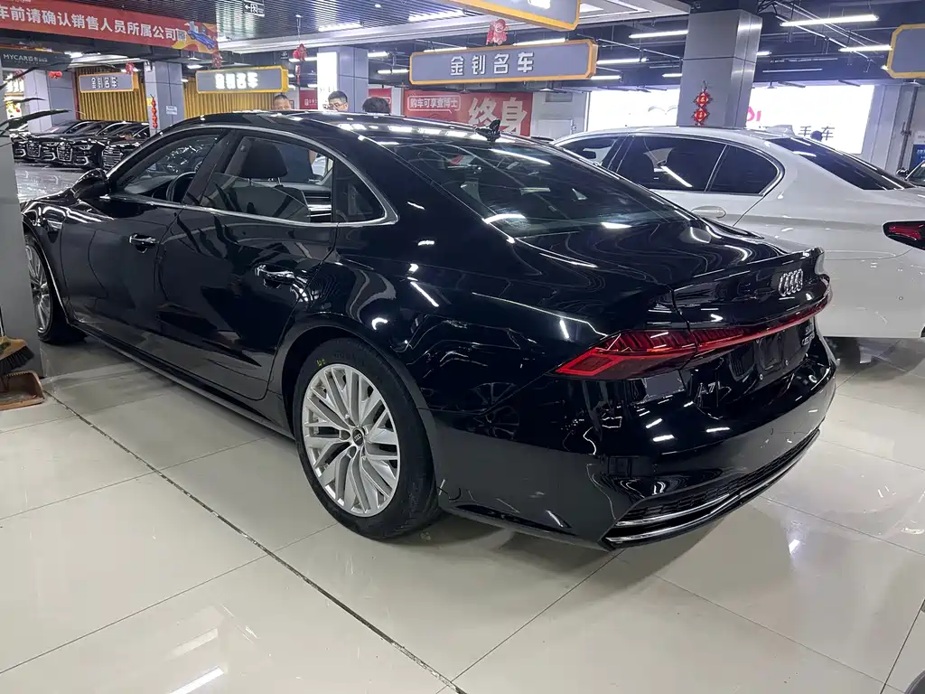 Audi A7L — миниатюра 6