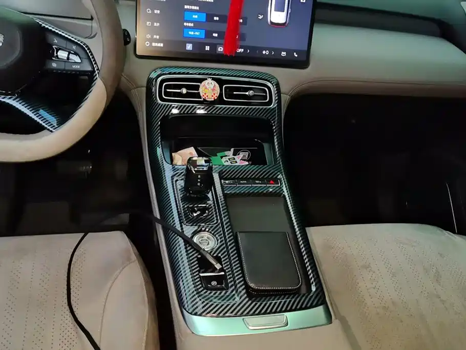 Geely Boyue L — миниатюра 16