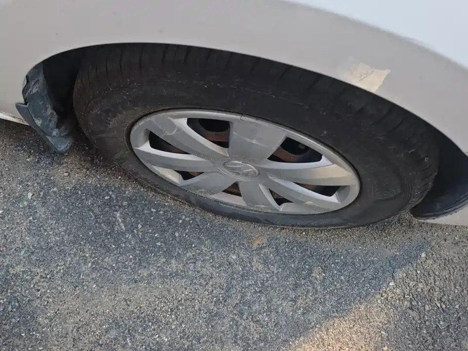 Volkswagen Santana — миниатюра 6