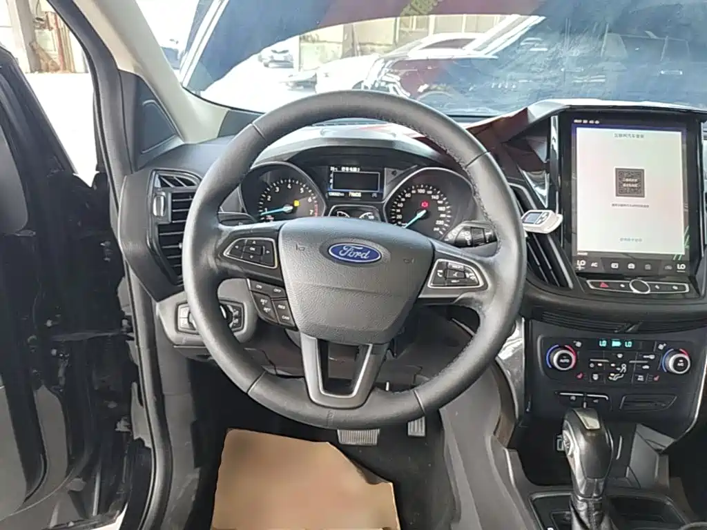 Ford Kuga — миниатюра 11