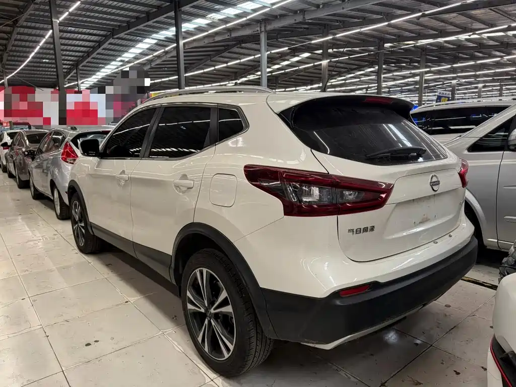 Nissan Qashqai — миниатюра 9