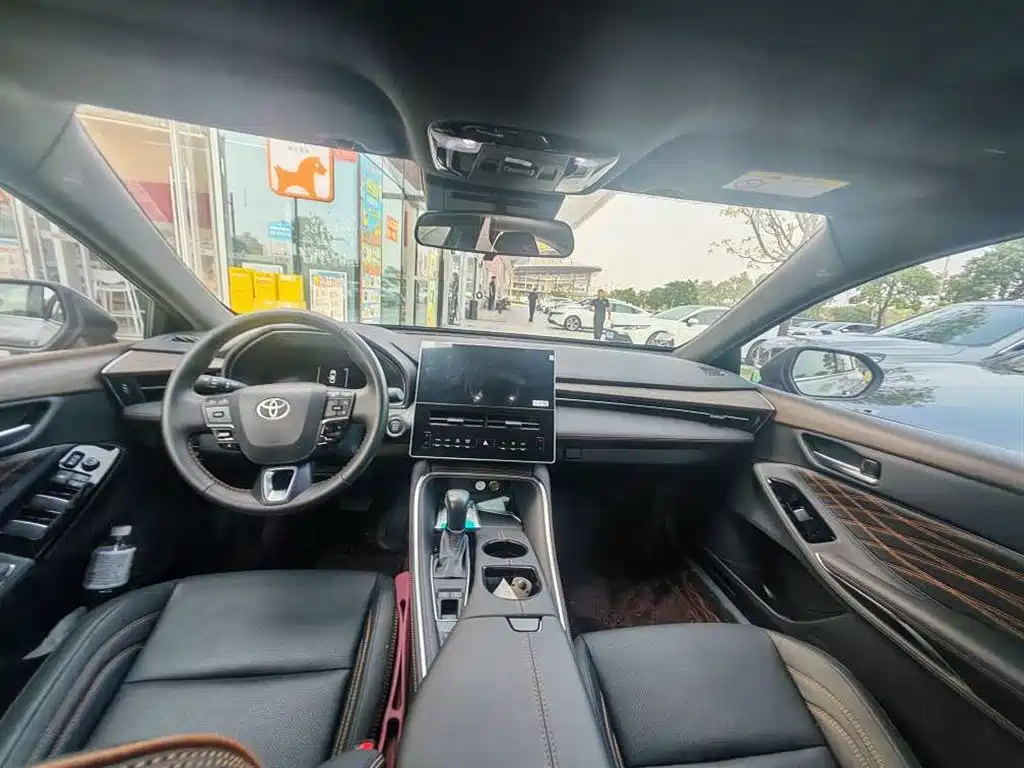 Toyota Avalon — миниатюра 5